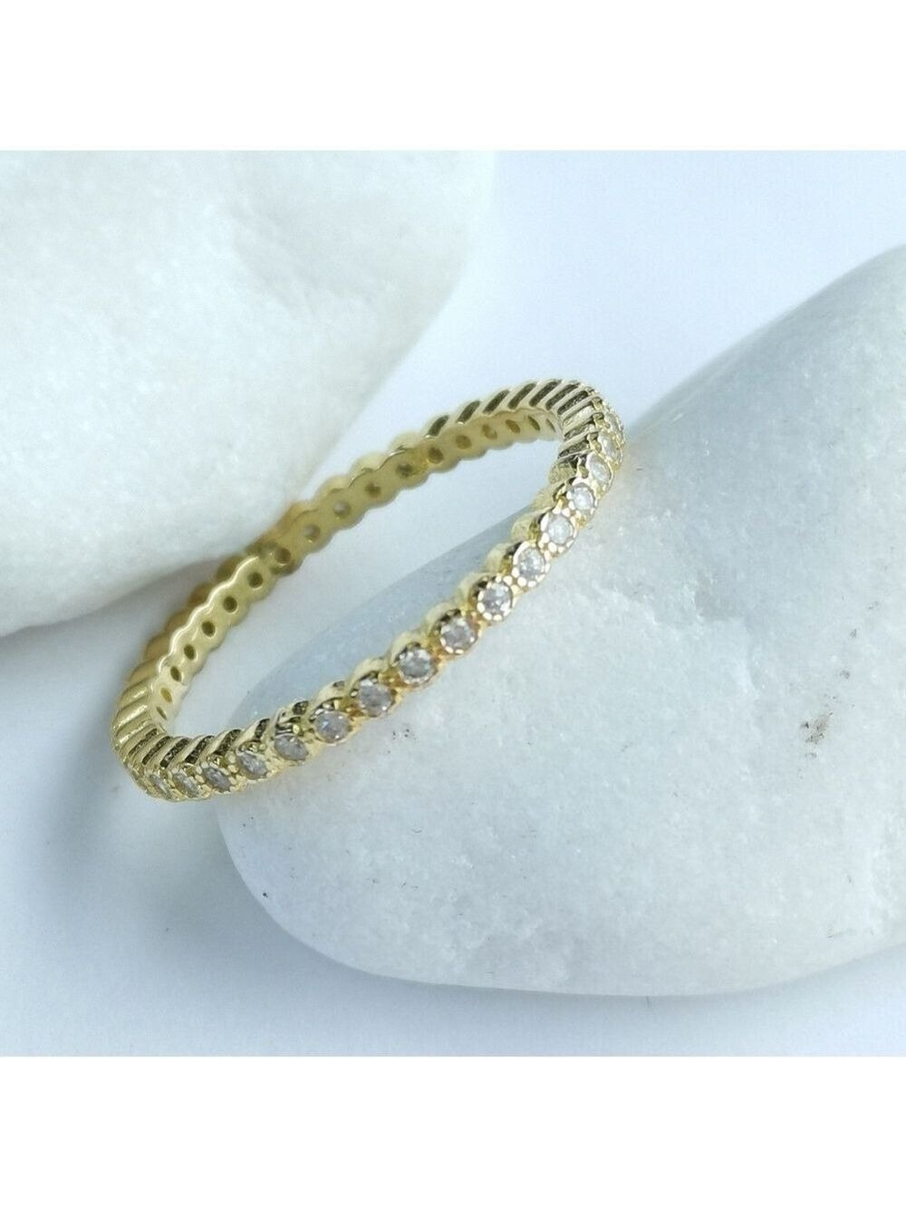 Sterling Silver .9 cts White Sapphire Eternity stacking ring size 9 🆕